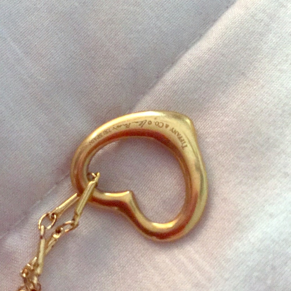 Tiffany&Co 18k open heart (medium) Elsa Perretti